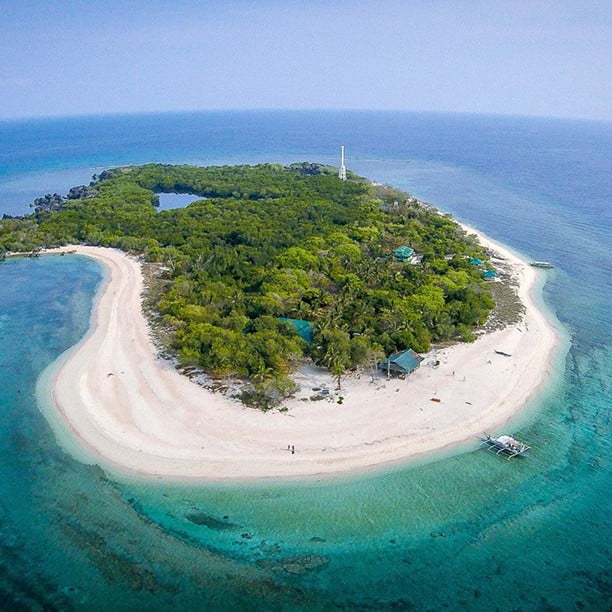 Top five spots to snorkel in the Philippines - The Daily Roar