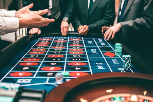 Playing at Online Casinos - A Guide for Travelers